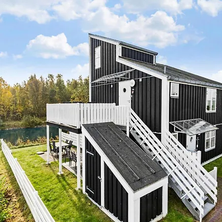 Rejen 223 Feriehus *
